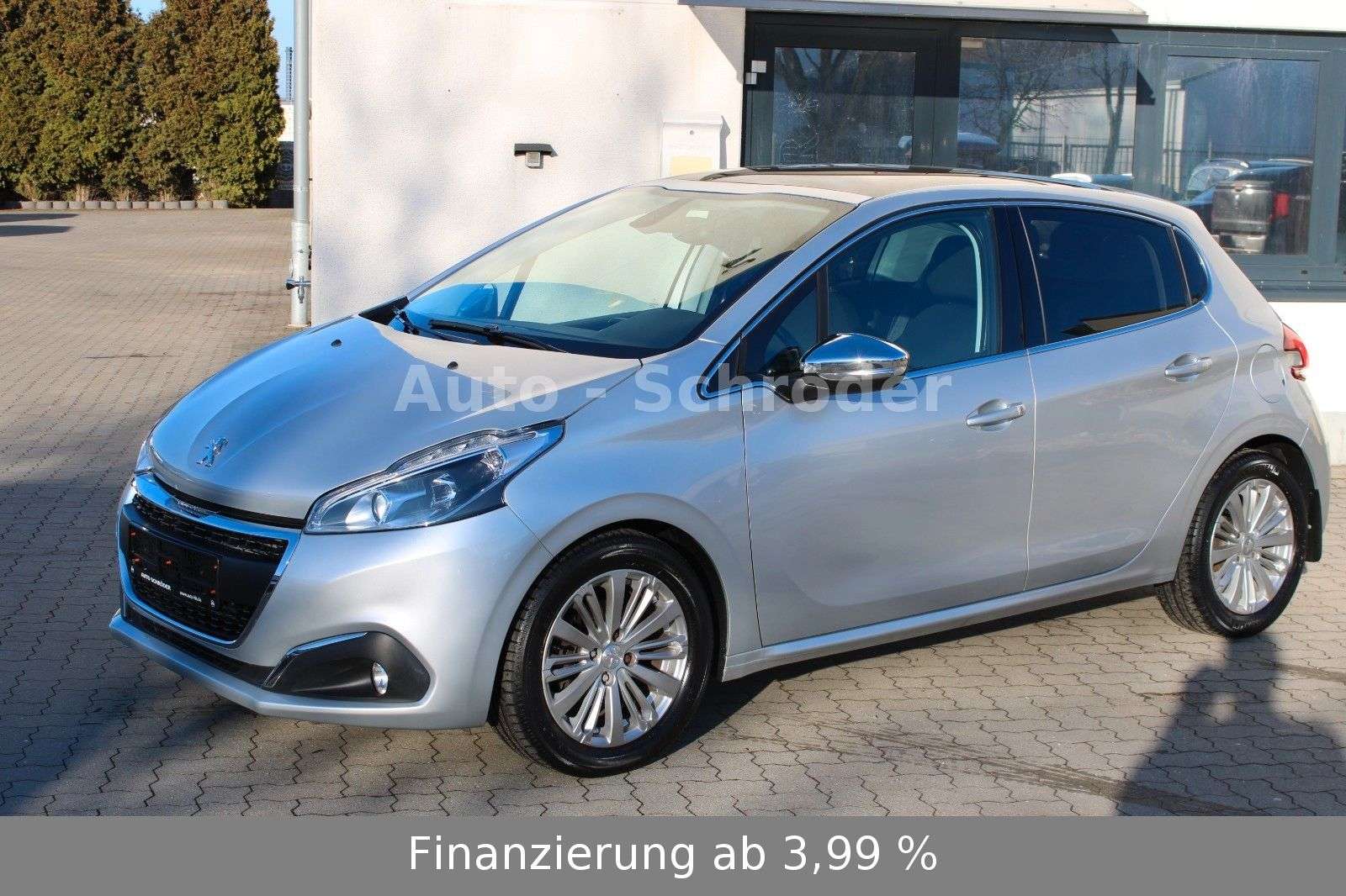 Second hand Peugeot 208 1.2