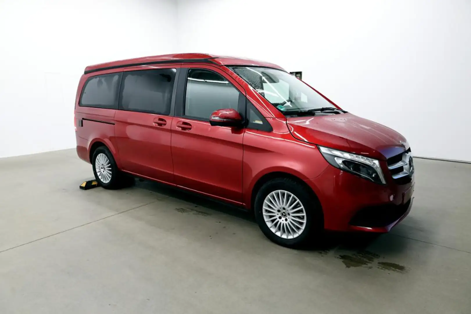 Mercedes-Benz Marco Polo V 220d  Horizon 4Matic Distronic/LED Красный - 2