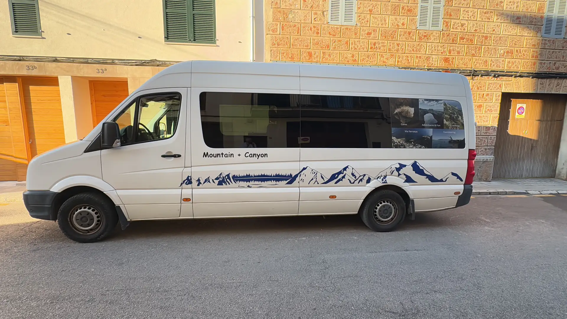 Volkswagen Crafter Crafter PRO Furgón BMT 35 BL TA 136 Batalla Larga - 1