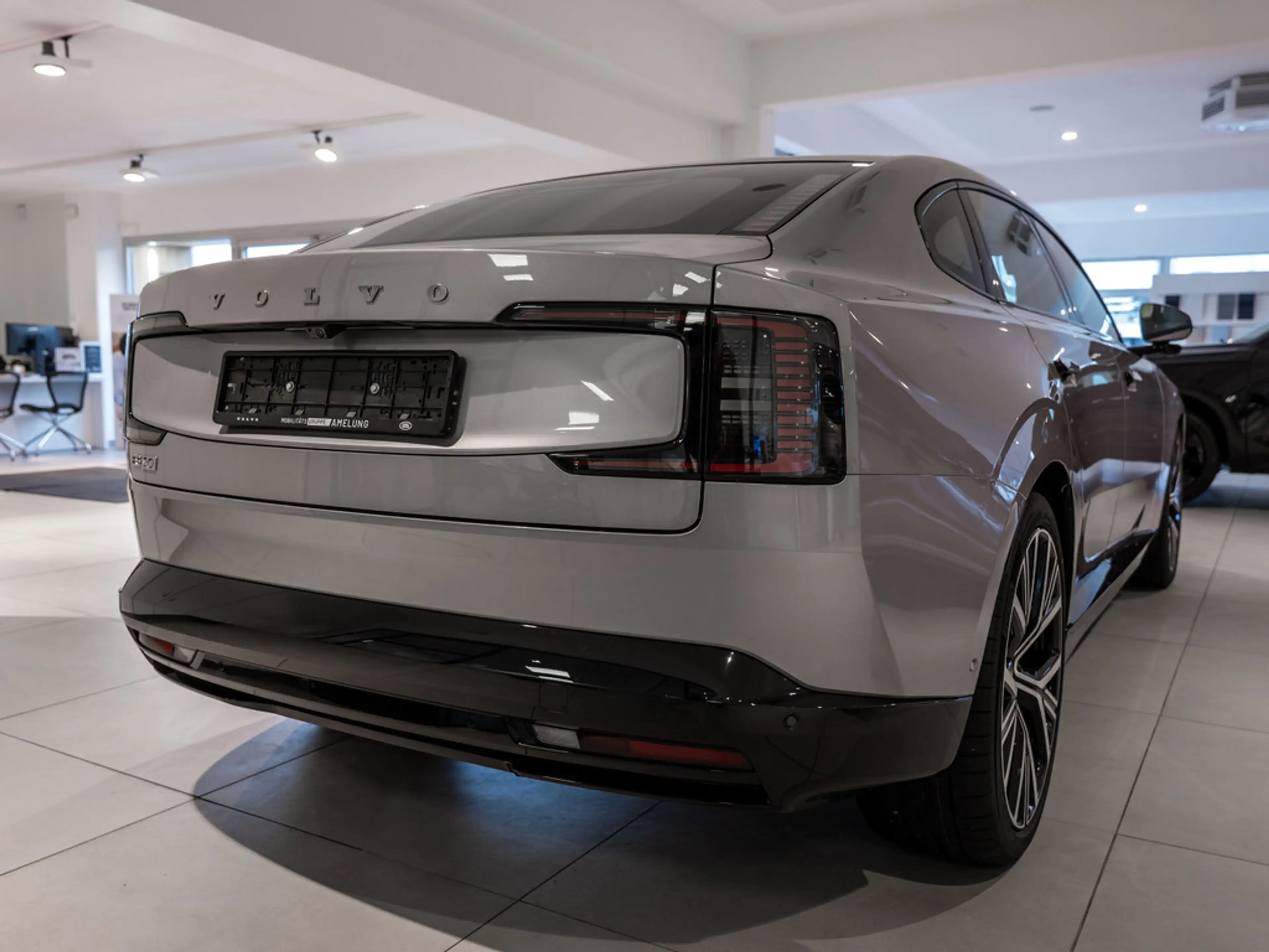 Volvo ES90 Single Motor Extended Range Ultra SHZ — photo 2