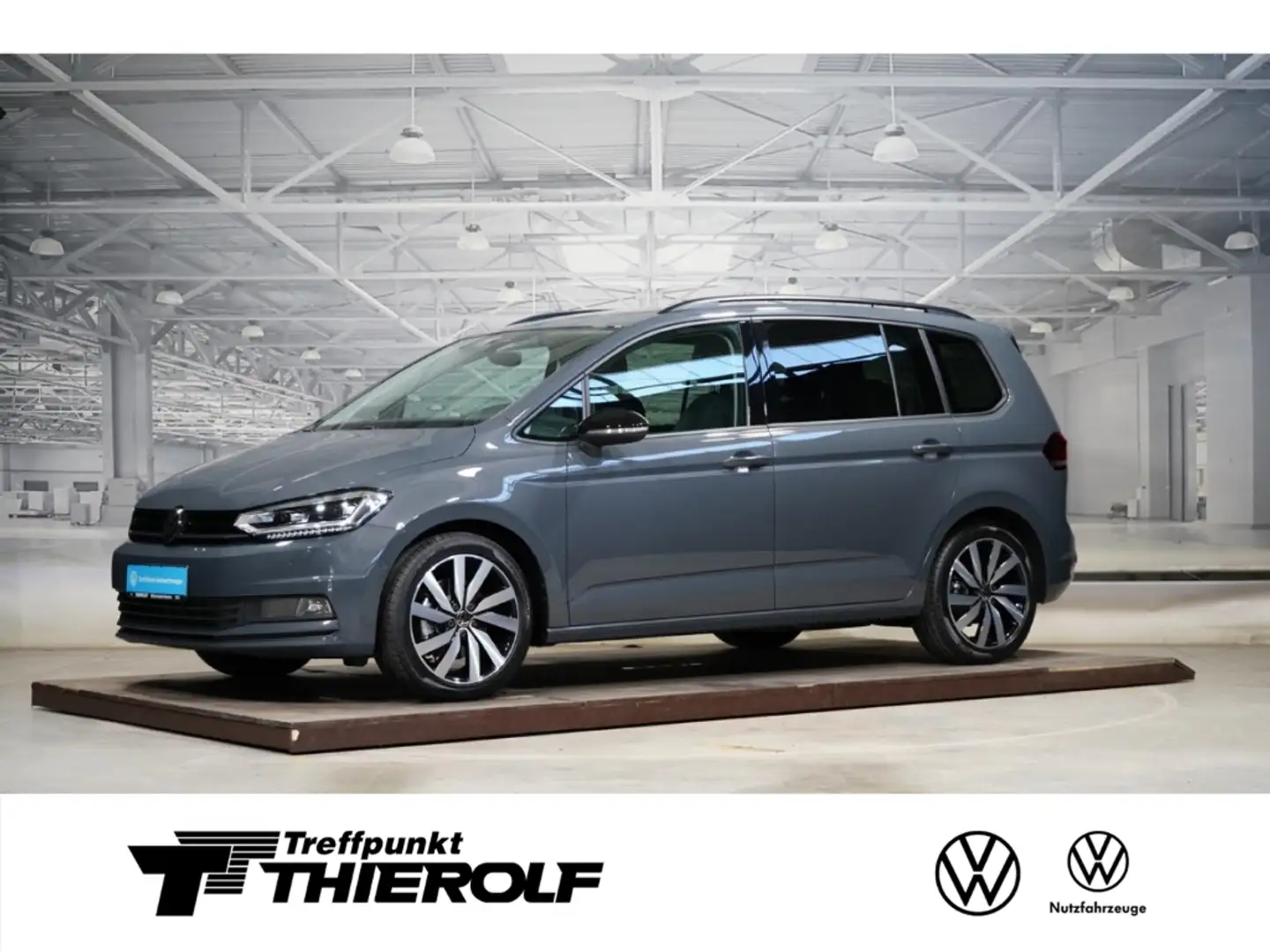 Volkswagen Touran Highline 1.5 TSI OPF DSG Black Style Grau - 1