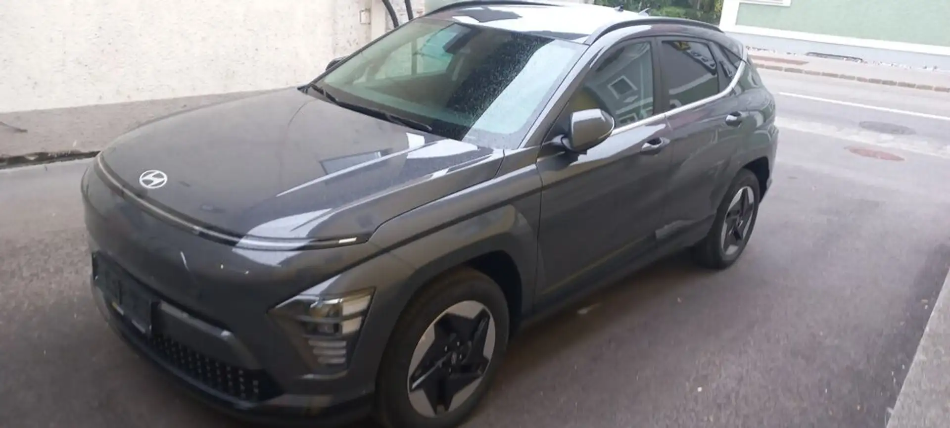 Hyundai KONA Elektro 65,4kWh GO Grau - 2