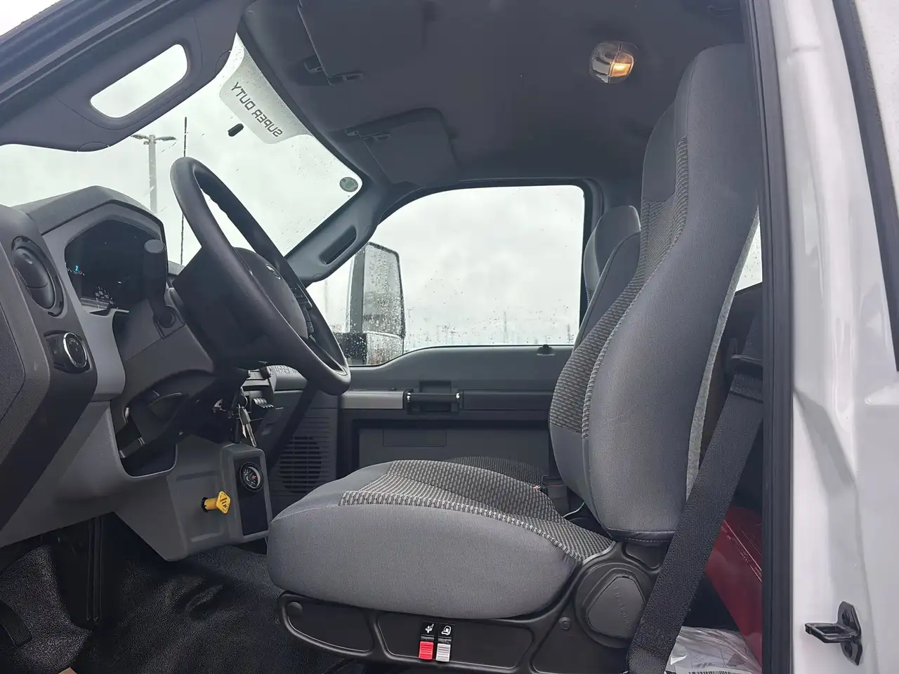 Ford F-650 Super Duty снимка Ford F-650 Super Duty