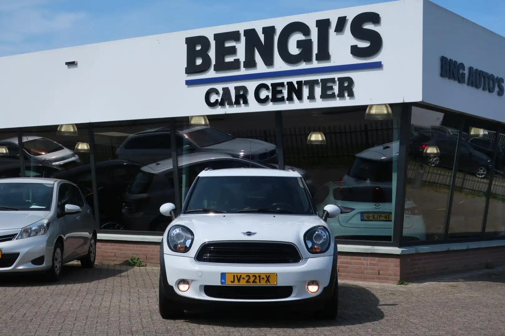MINI One Countryman Mini 1.6 Knockout Edition 1e EIG_XENON_NAVI_17-INC Blanc - 2