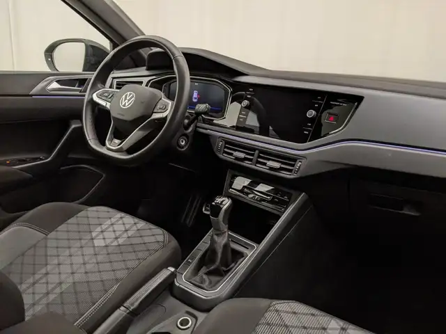 Volkswagen Taigo view 6