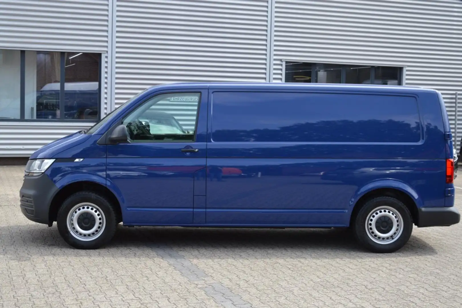Volkswagen T6.1 Transporter ABT-e/LR/Kamera/PDC/Sitzh./App&Connect Синій - 2