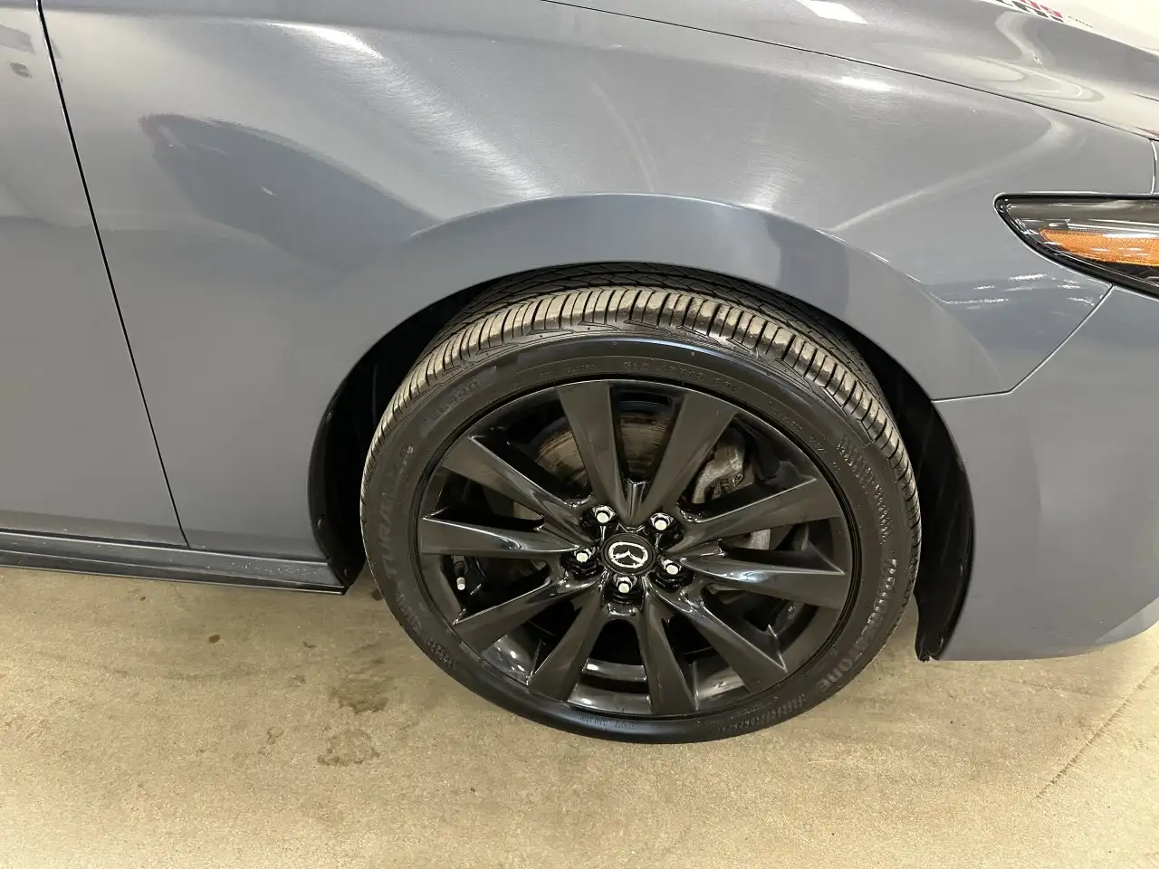 Mazda 3 снимка Mazda 3