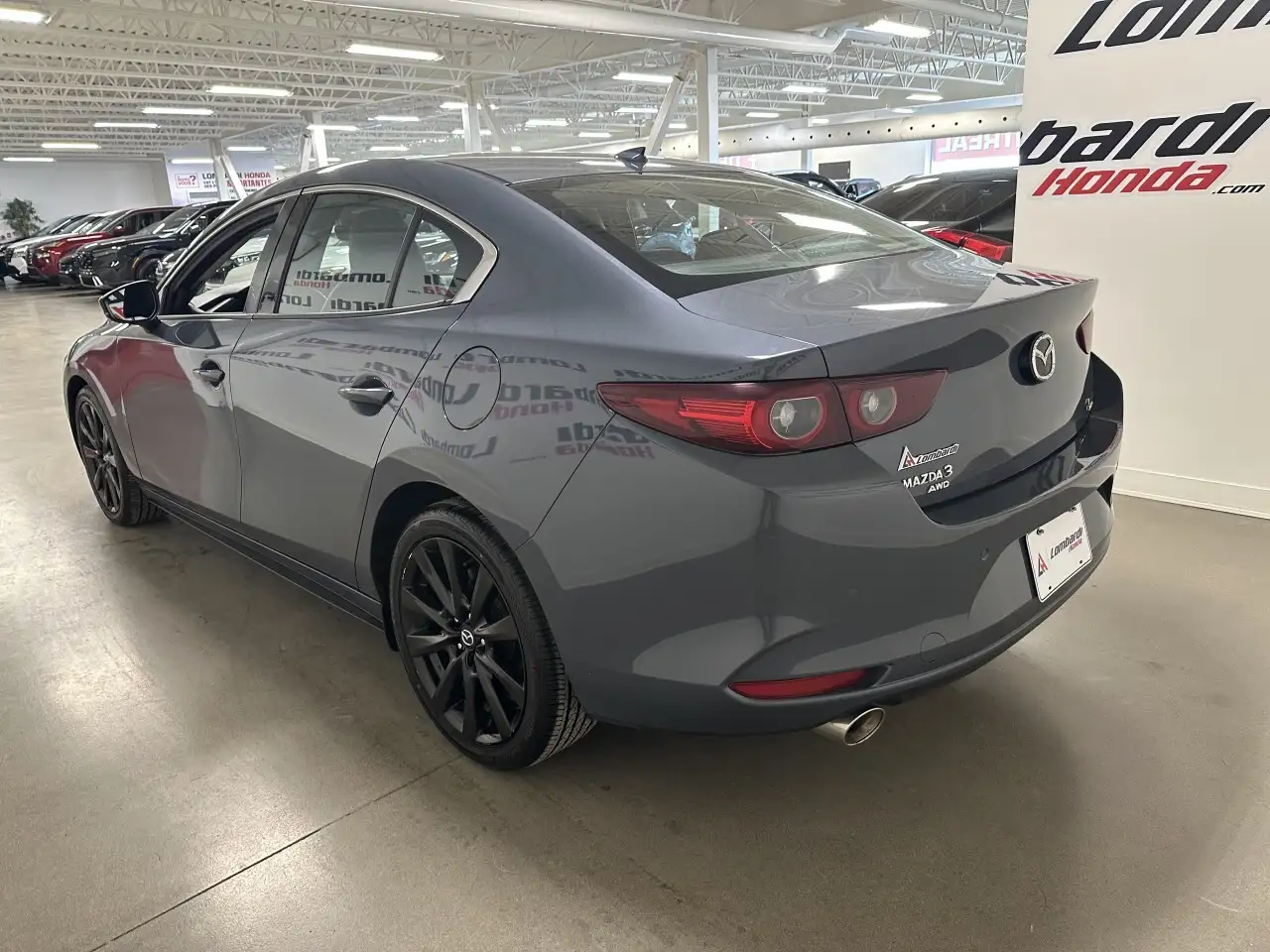 Mazda 3 снимка Mazda 3