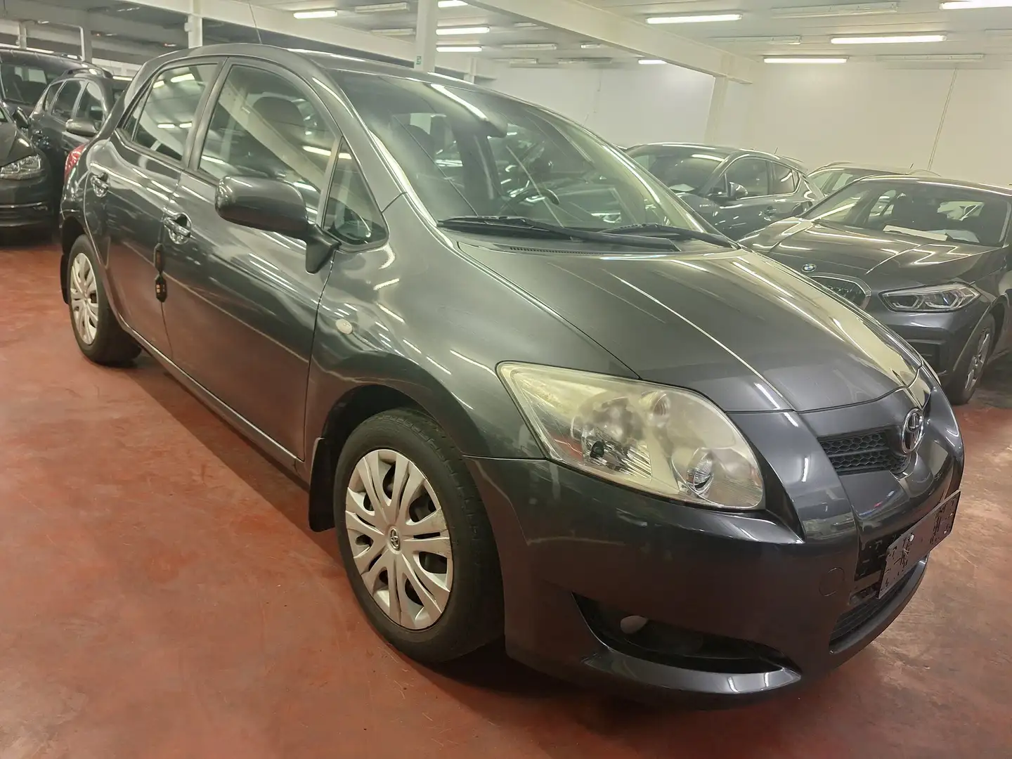 Toyota Auris Auris 1.4i VVT-i Linea Luna Gris - 2