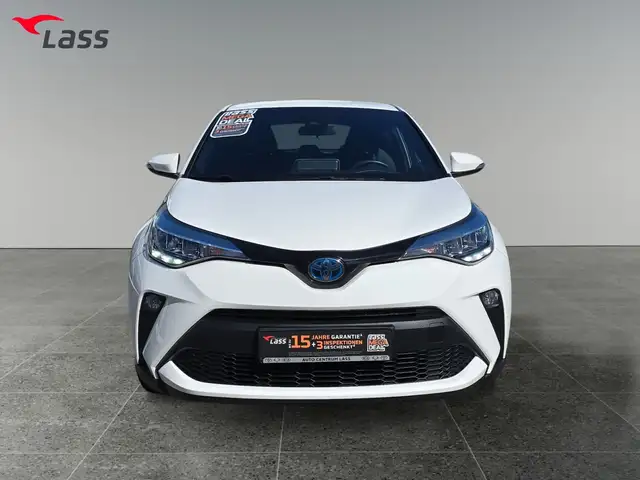 Toyota C-HR view 9