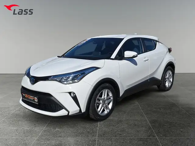Toyota C-HR view 2