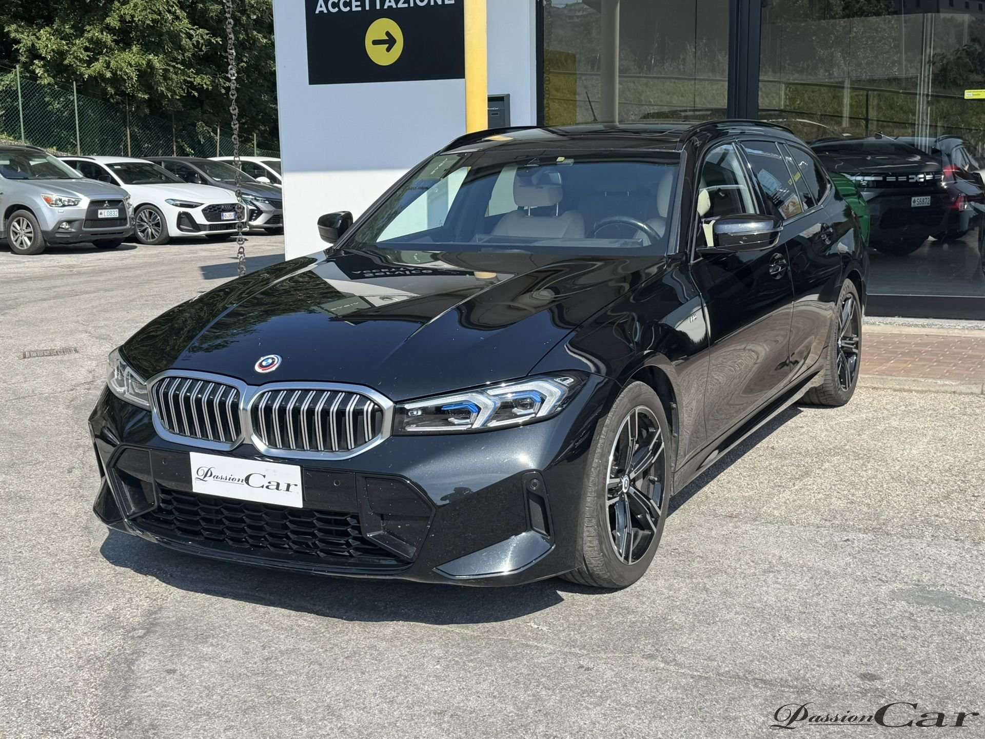 BMW 330
