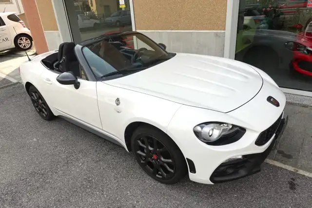 Abarth 124 Spider view 6