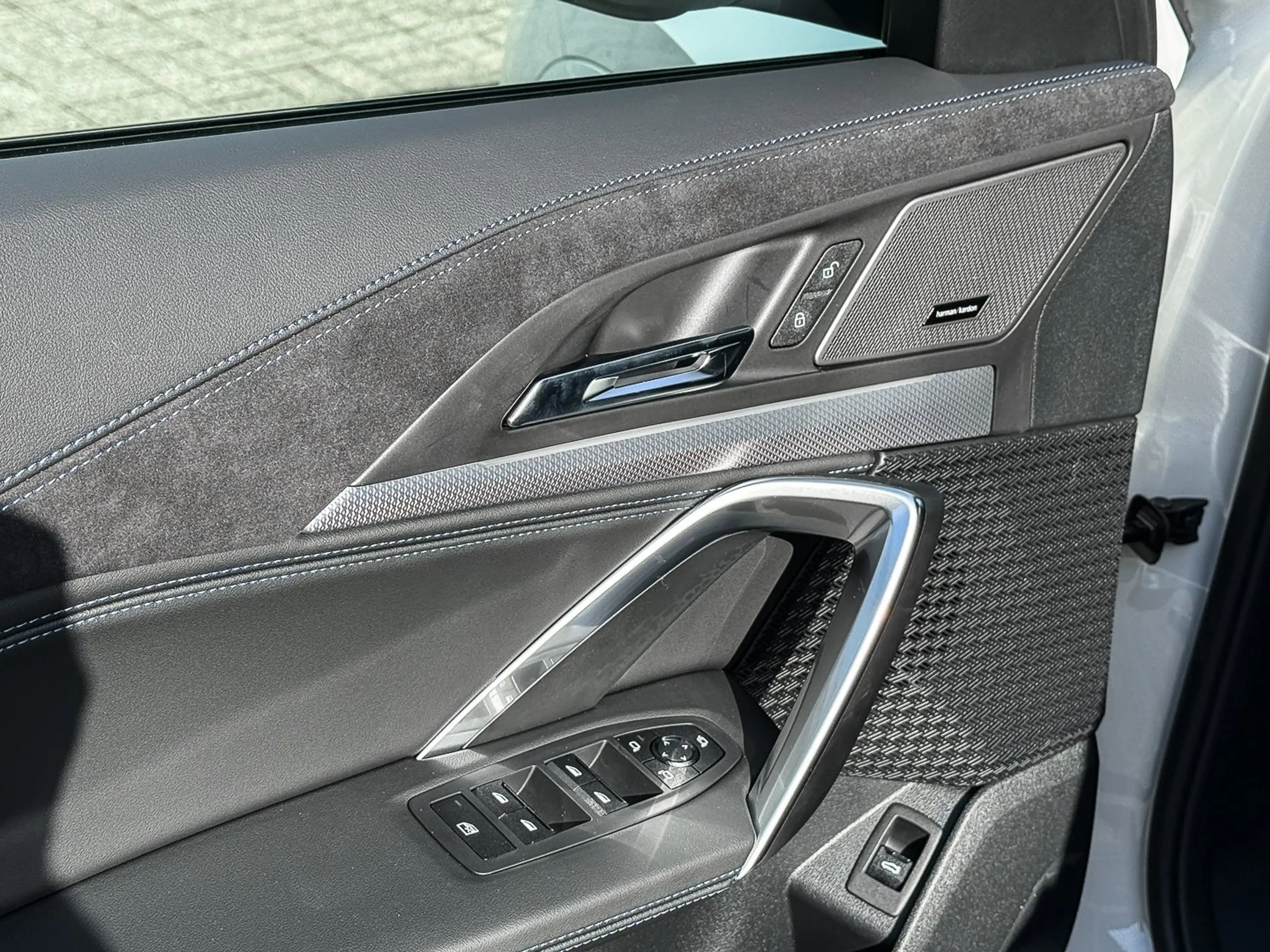 BMW iX1 eDrive20 M Sport ACC RFK NAVI Standh. LED — photo 14