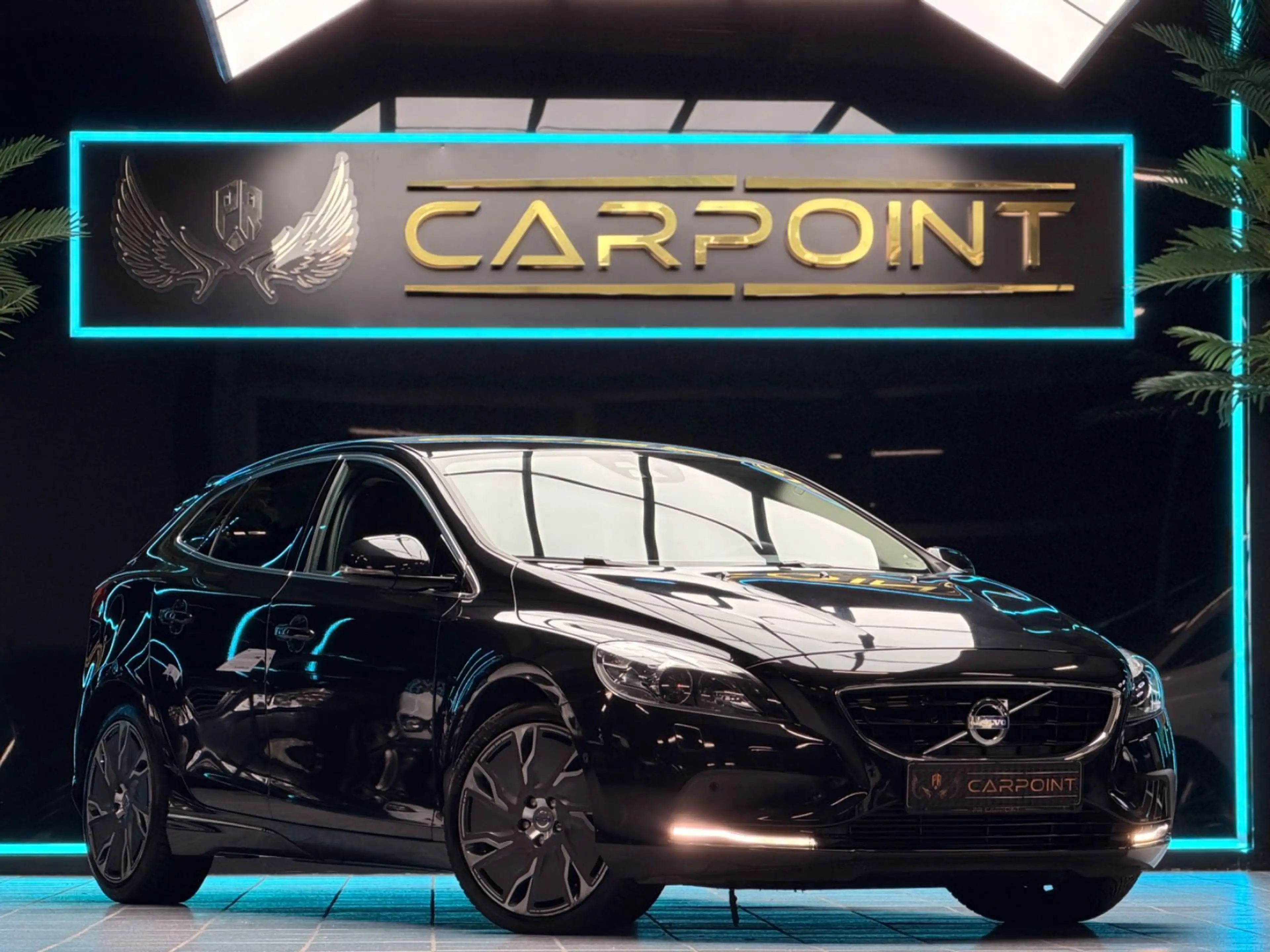 Volvo V40 Summum 2.0l D4/ Volleder/LED/CAM/Head-Up — photo 2