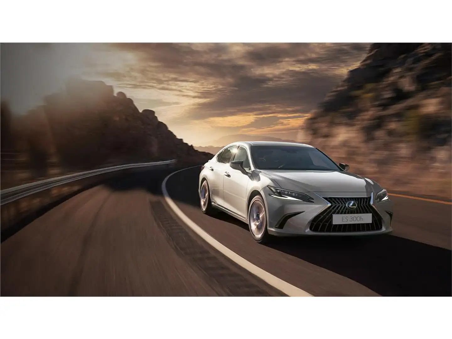 Lexus ES 300 300h Premium - 2