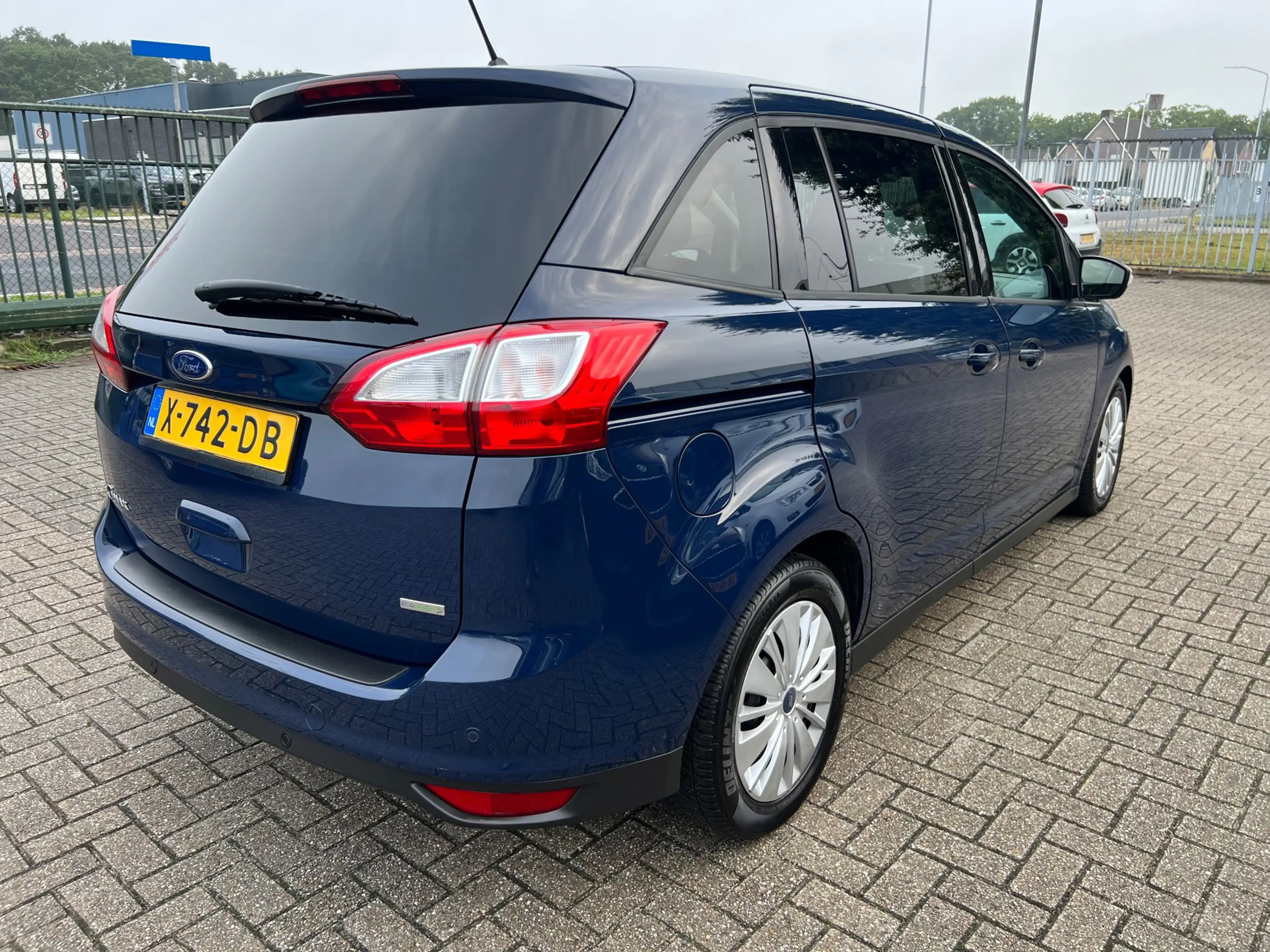 Ford Grand C-Max 1.0 Ambiente — photo 4