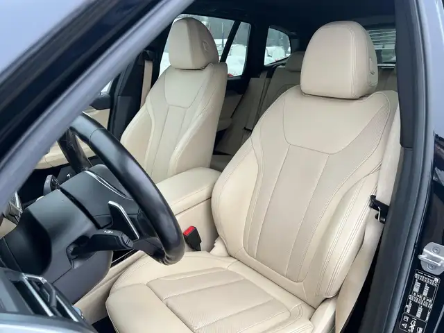 BMW X3 view 14