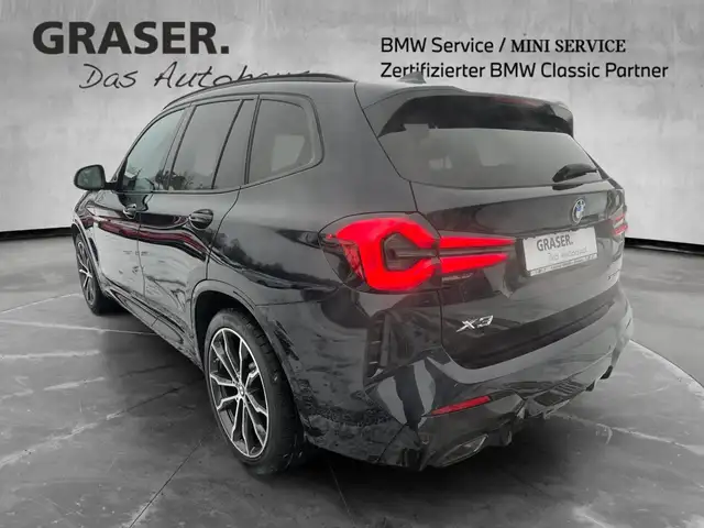 BMW X3 view 3