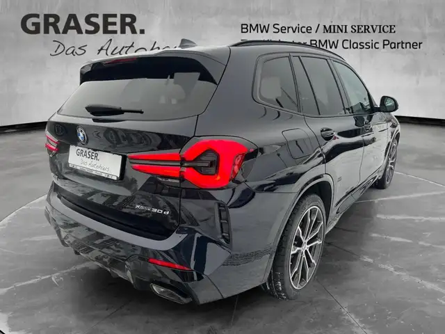 BMW X3 view 6