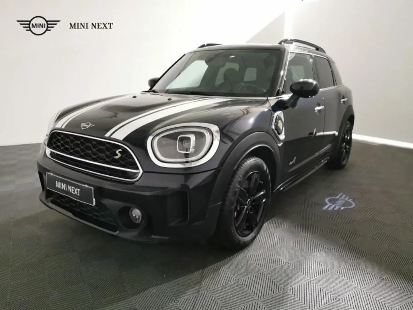 MINI Countryman C Cooper SE 125ch + 95ch Edition Premium ALL4 BVA6 Noir - 1