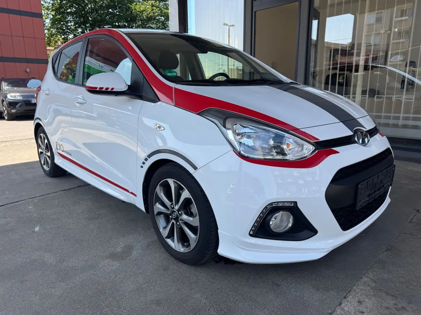 Hyundai i10 Sport Blanc - 2
