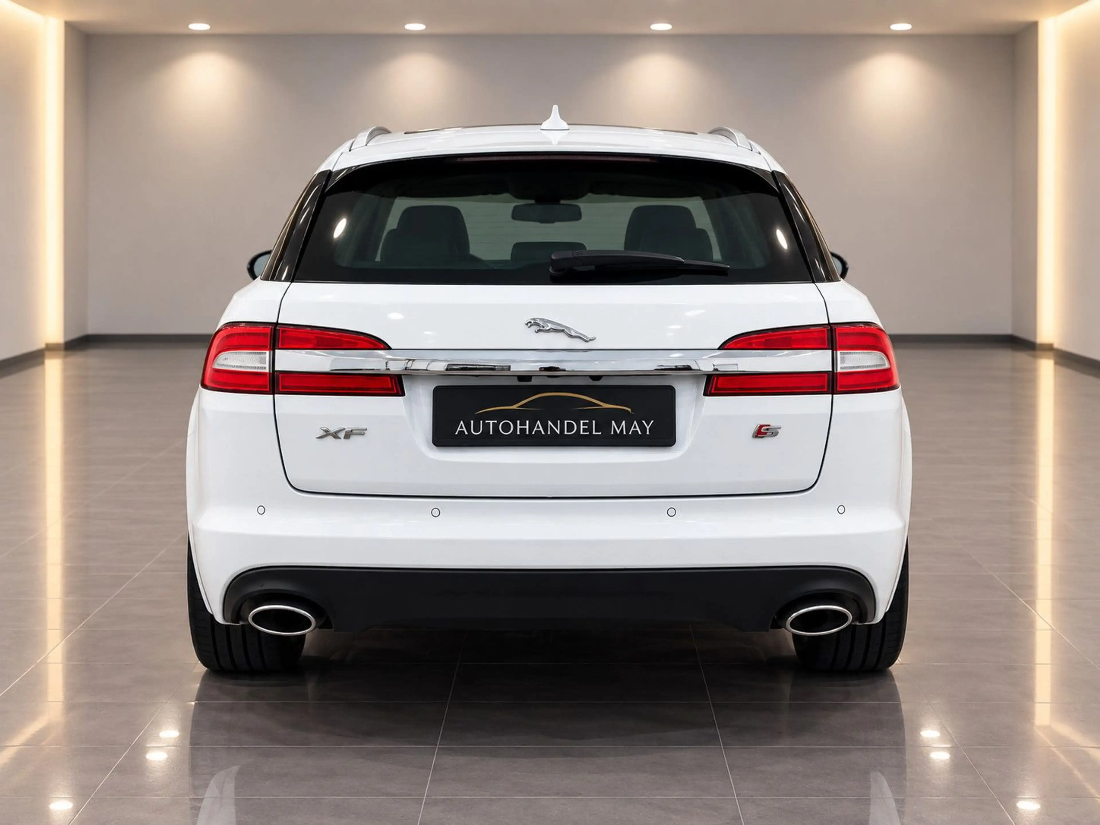 Jaguar XF Sportbrake 3.0 V6 Diesel — photo 5