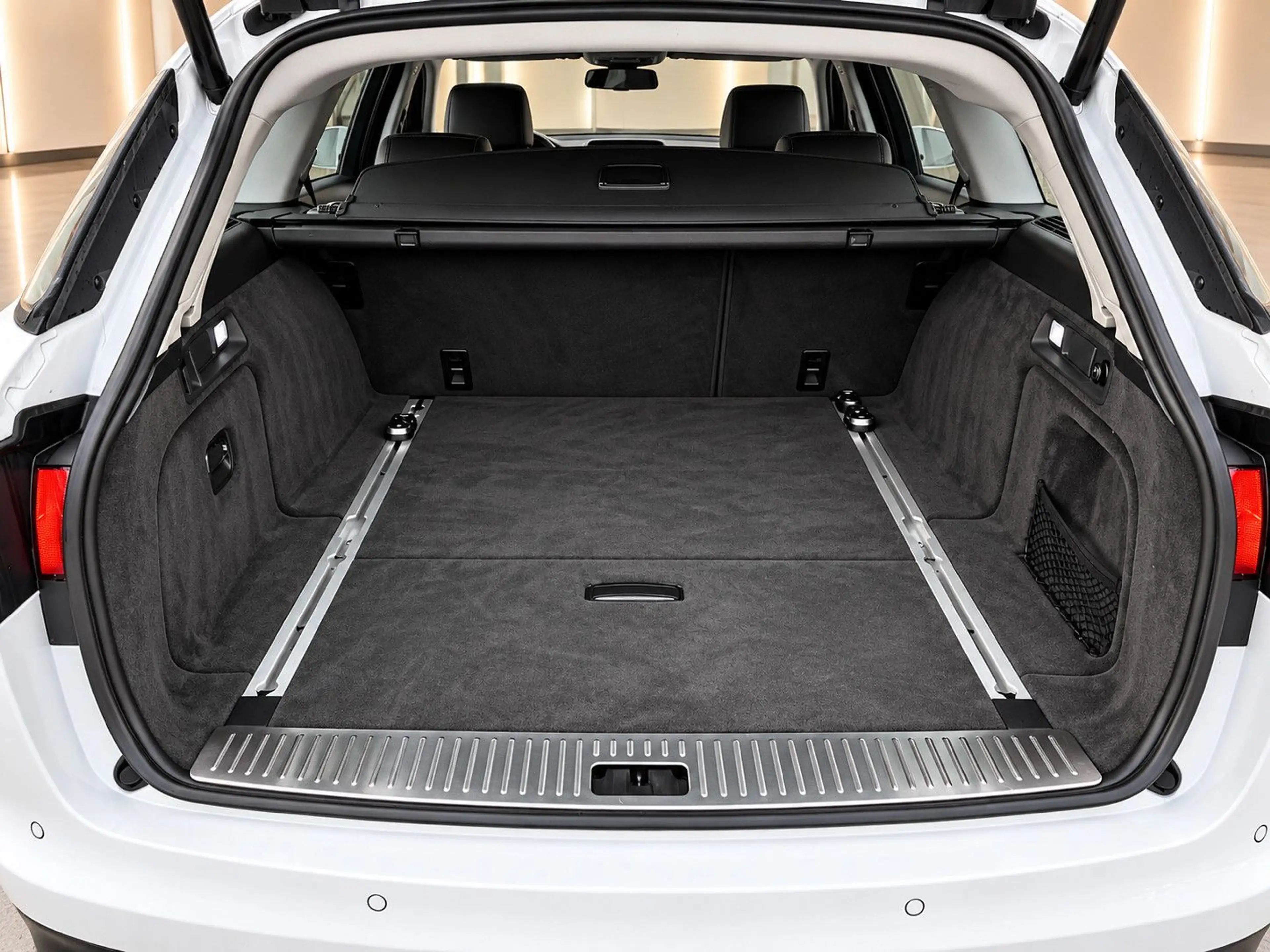 Jaguar XF Sportbrake 3.0 V6 Diesel — photo 9