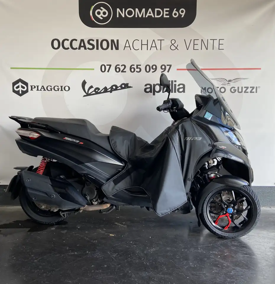 Piaggio MP3 400
