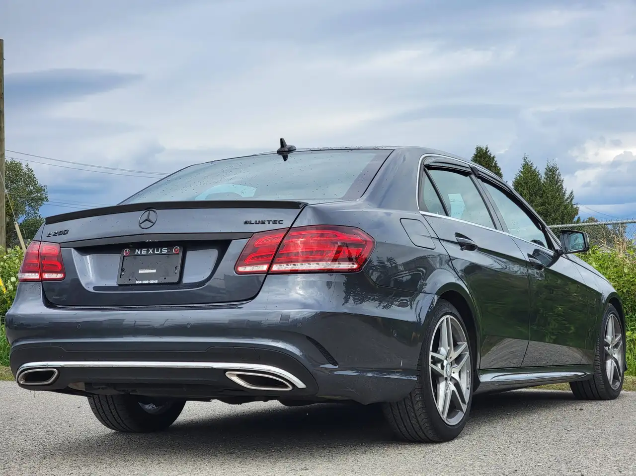 Mercedes-Benz E-Class photo Mercedes-Benz E-Class
