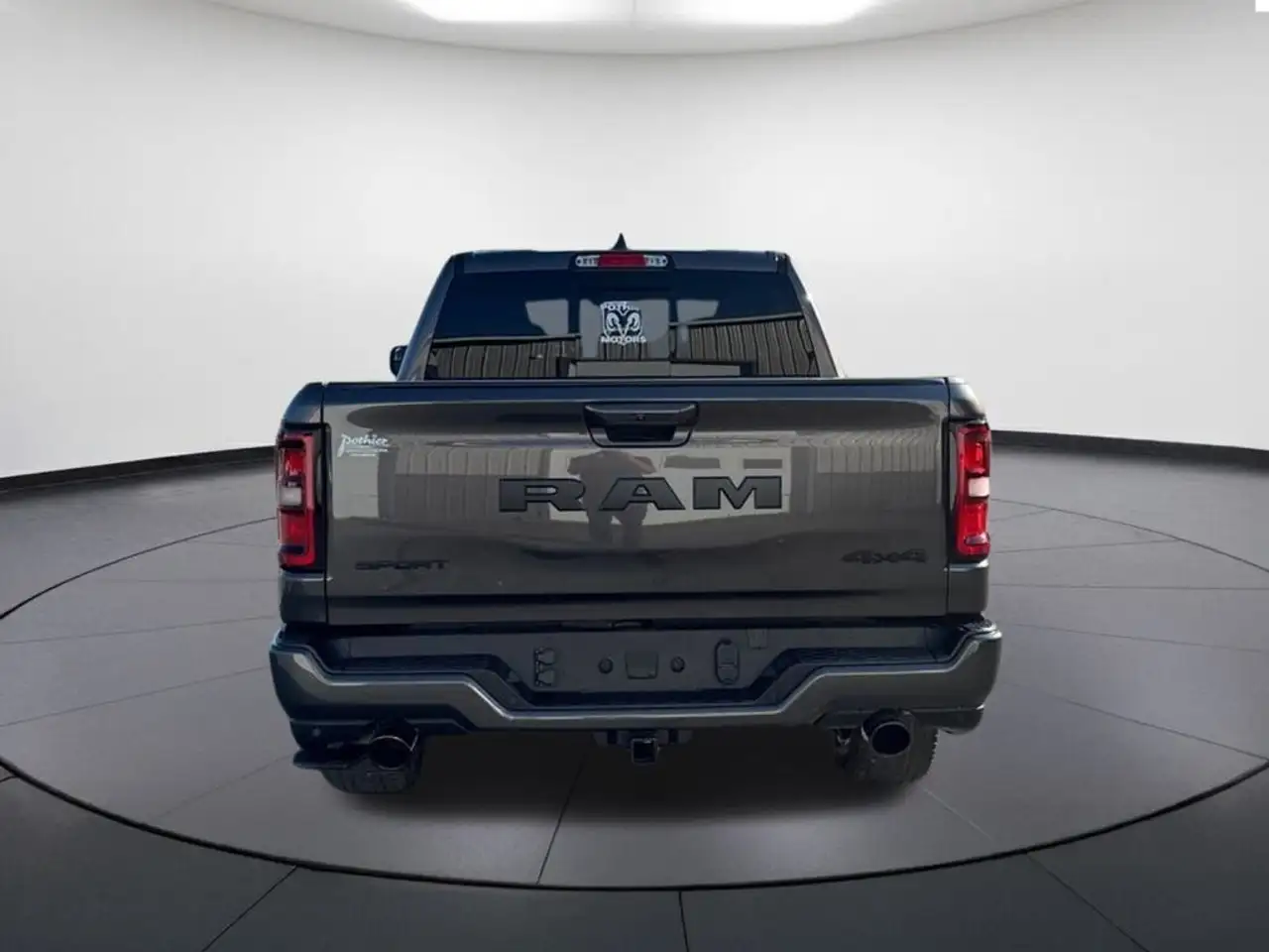 RAM 1500 снимка RAM 1500