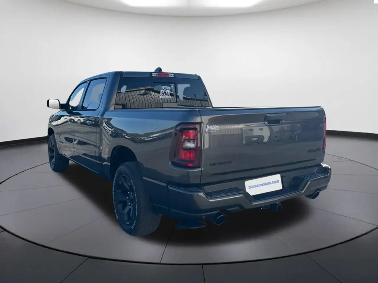 RAM 1500 снимка RAM 1500