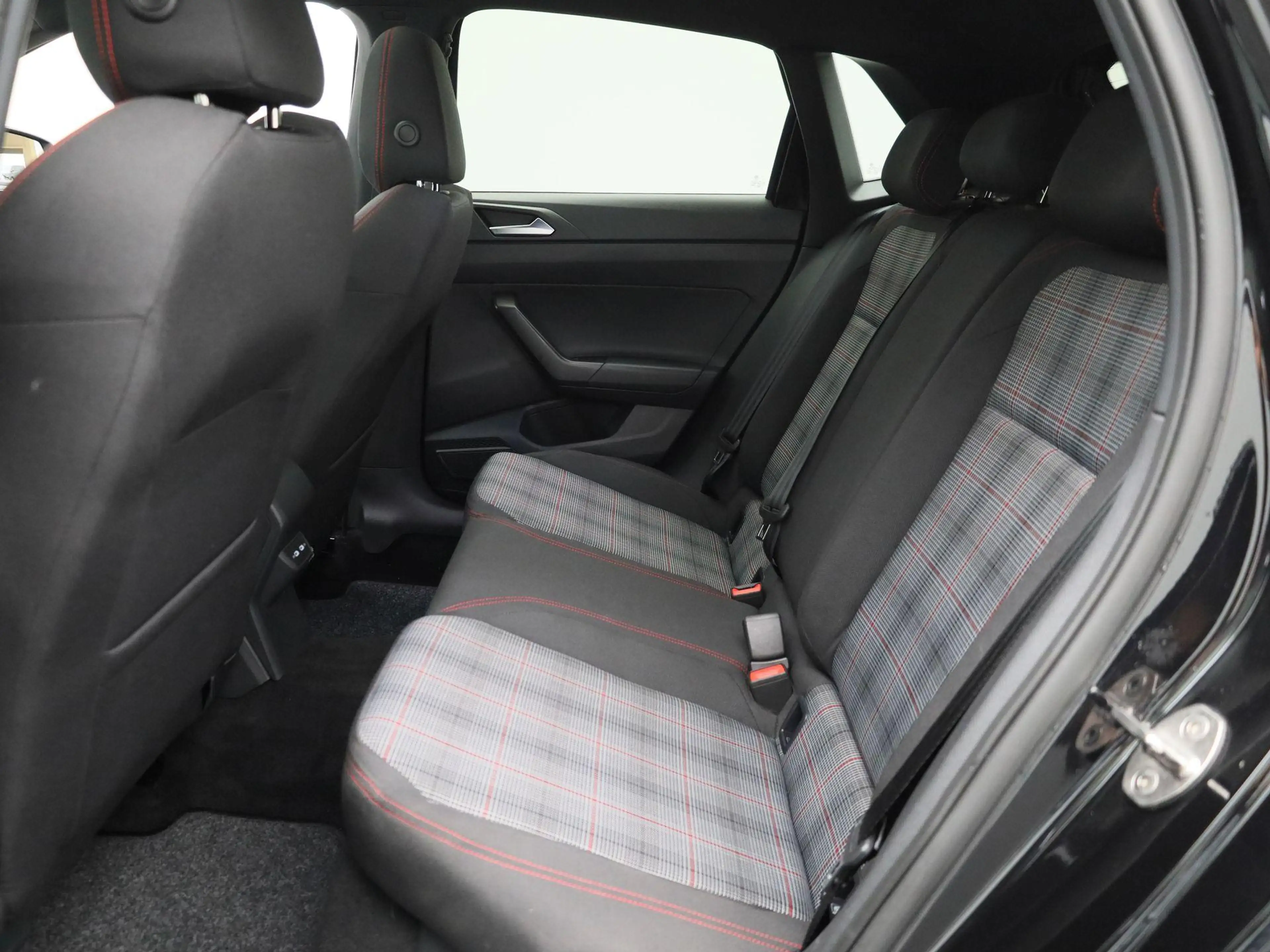 Volkswagen Polo GTI 2.0 TSI | 207 PK | Automaat | Apple Carplay / Andr — photo 11