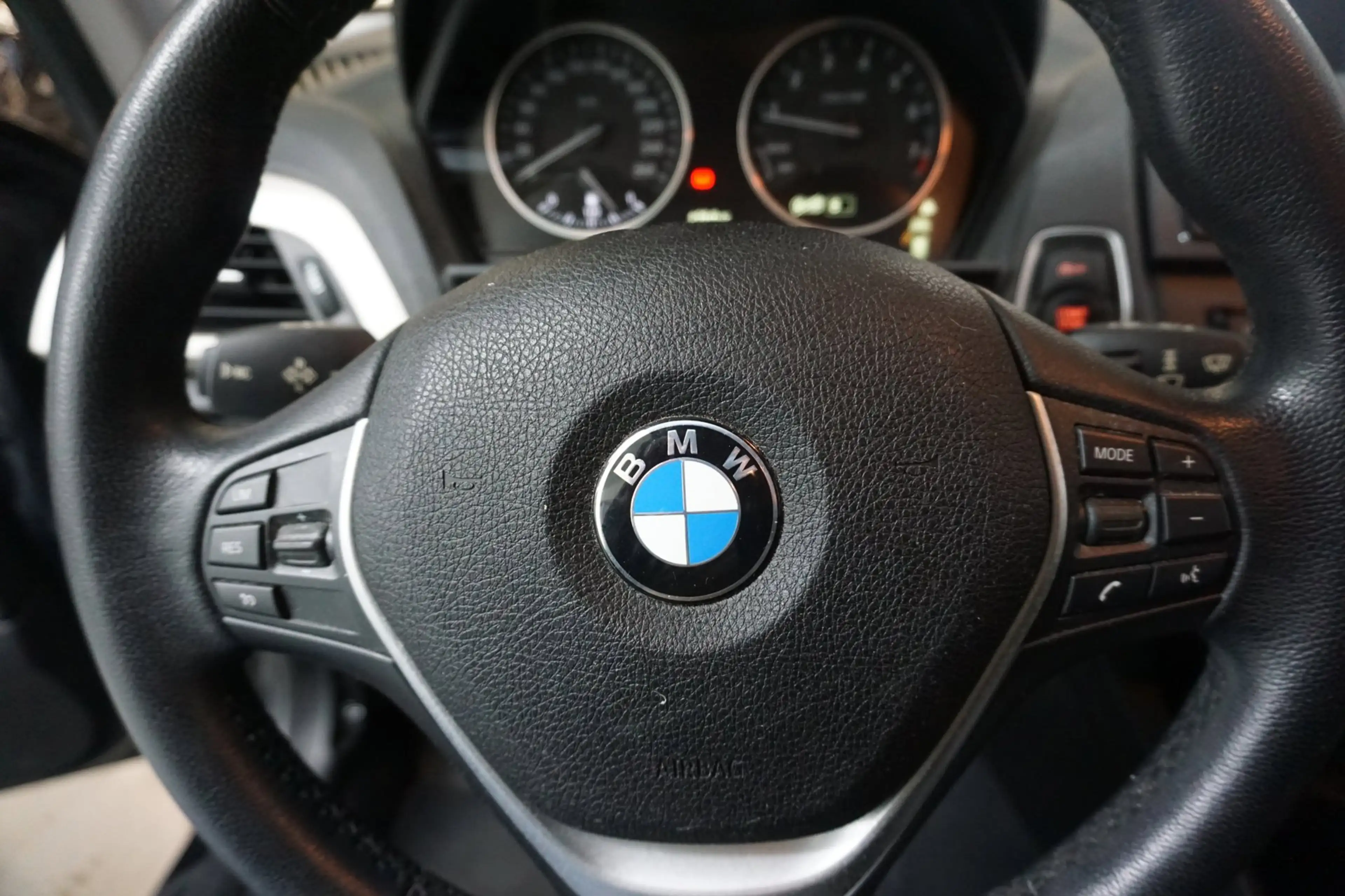 BMW 116 1-serie 116i Executive /AIRCO / NAVI / NAP — photo 12