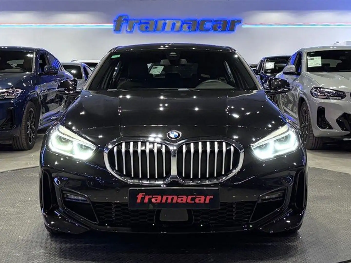 BMW 118 118iA Negro - 2