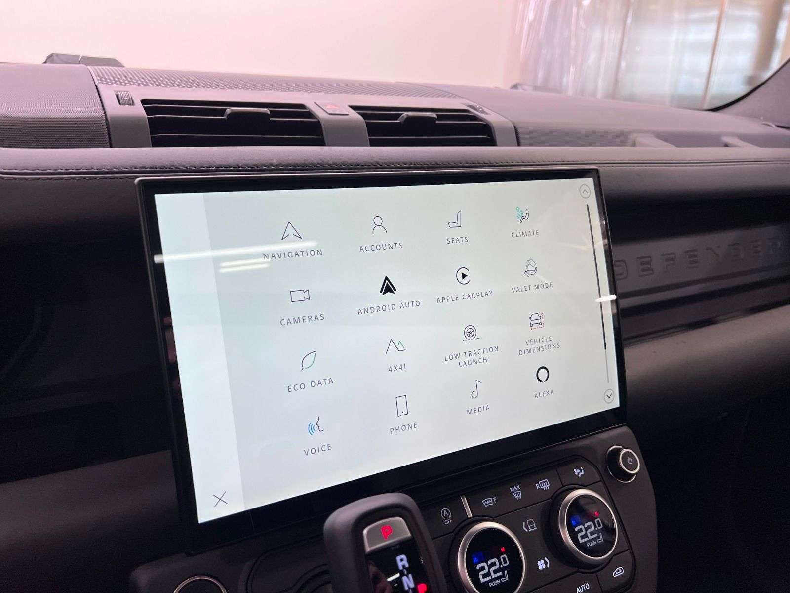 2026 Land Rover Defender 110 P400 X-DYNAMIC SE thumb 19