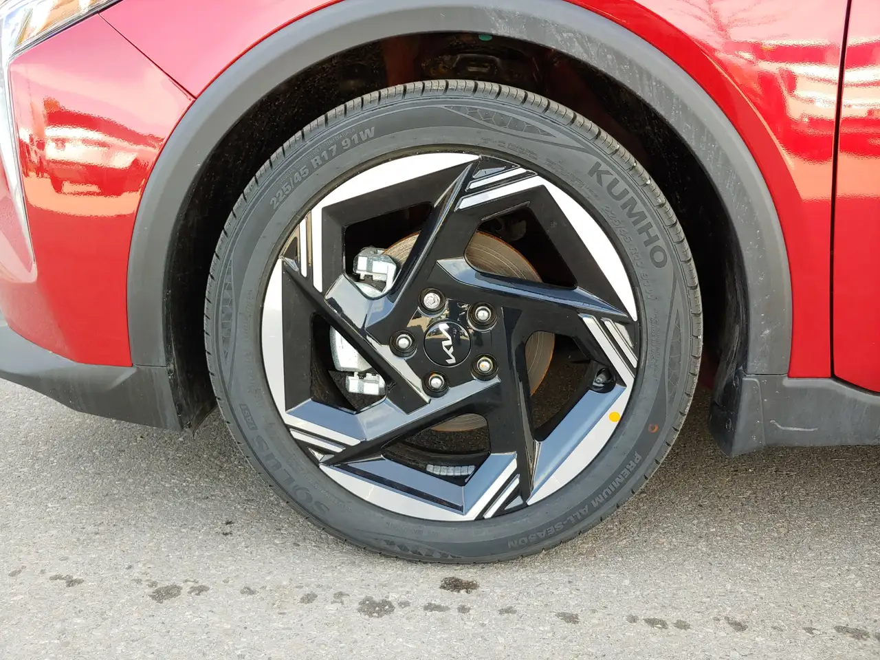 Kia K4 снимка Kia K4