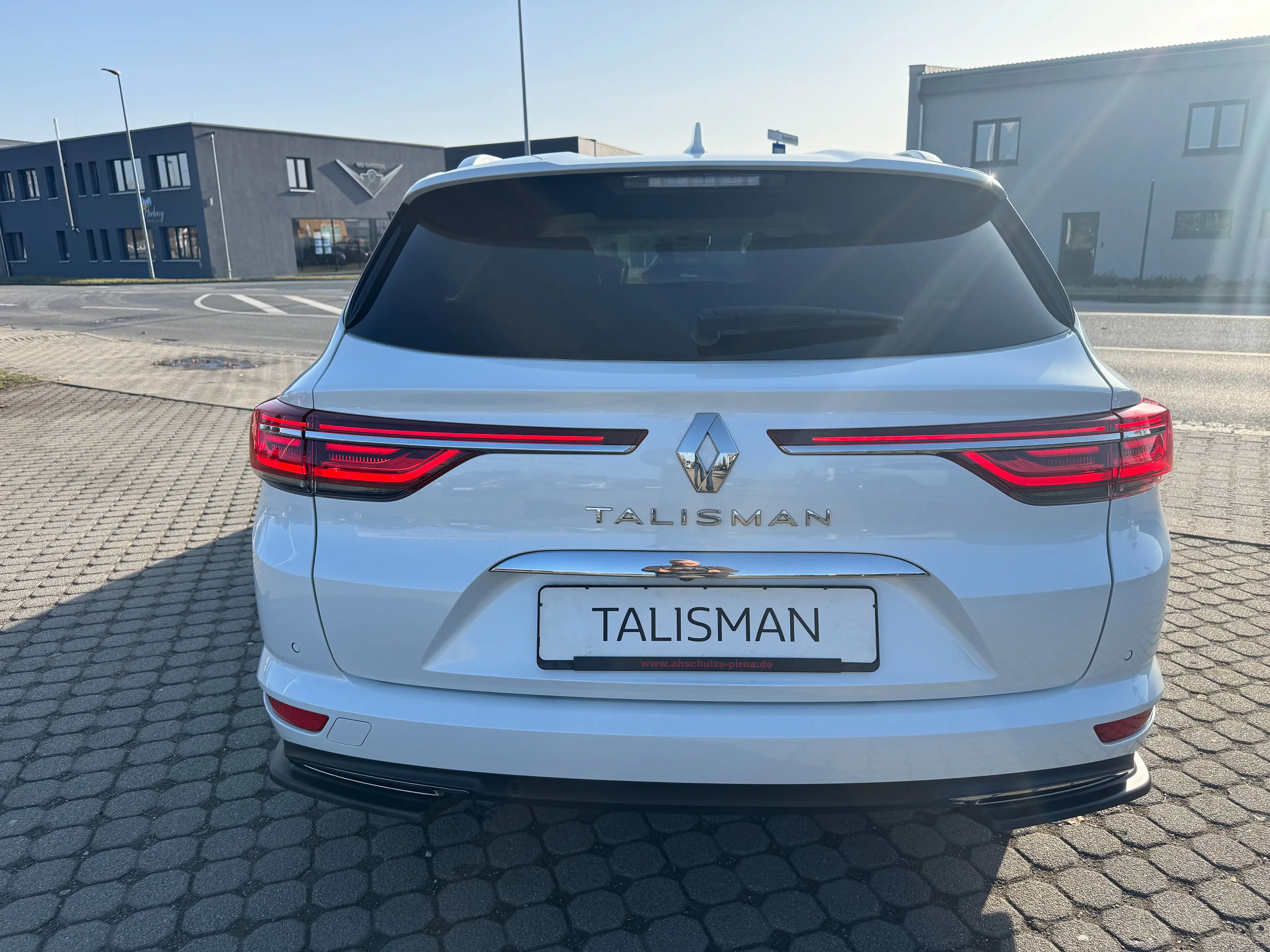 Renault Talisman Initiale Paris BLUE dCi 190 EDC — photo 10