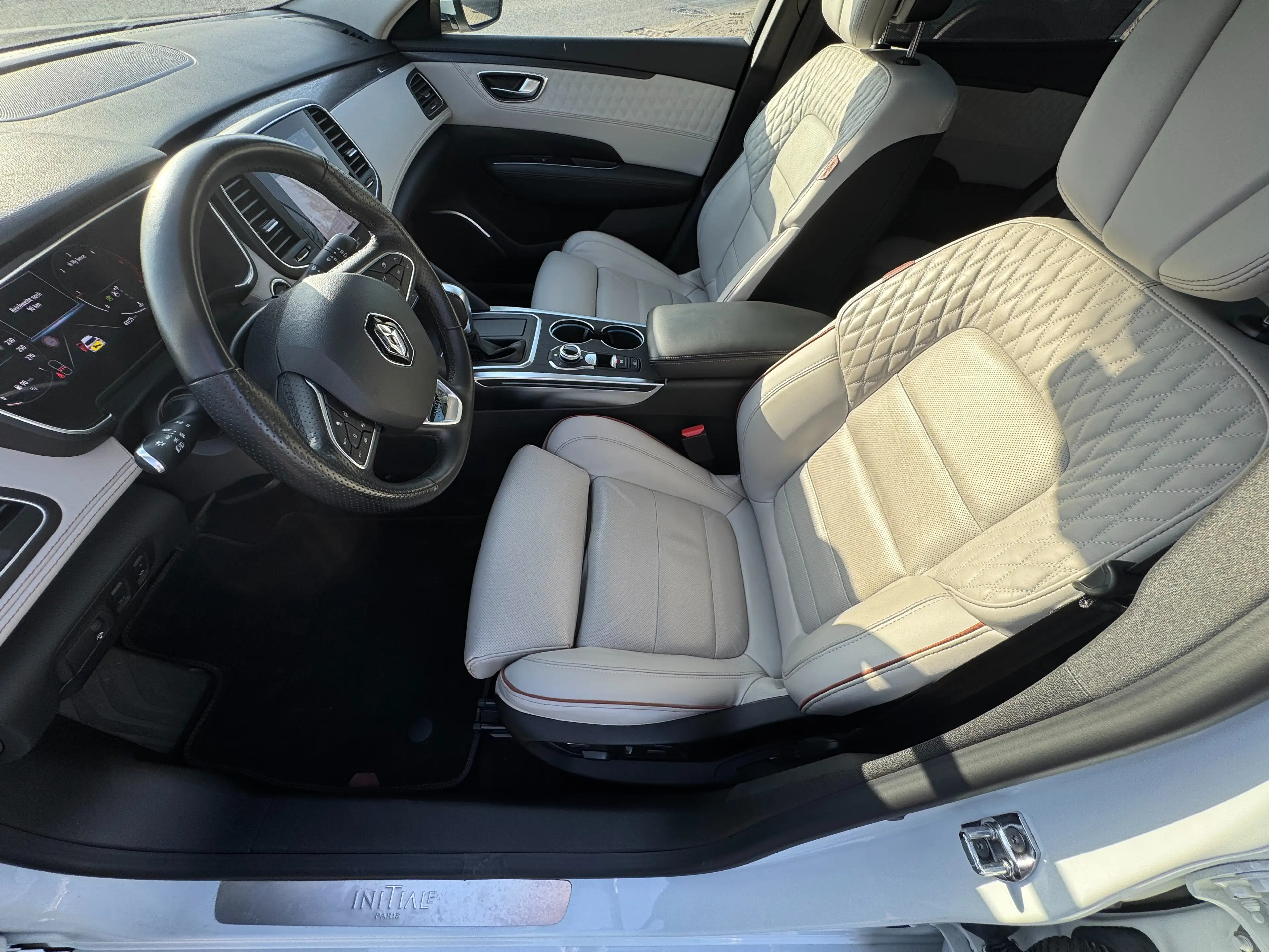 Renault Talisman Initiale Paris BLUE dCi 190 EDC — photo 14