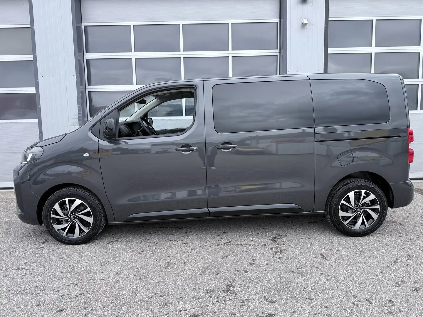 Fiat Ulysse L2 180 PS Autom ACC 8Sitze Kam AHK Navi Gris - 2