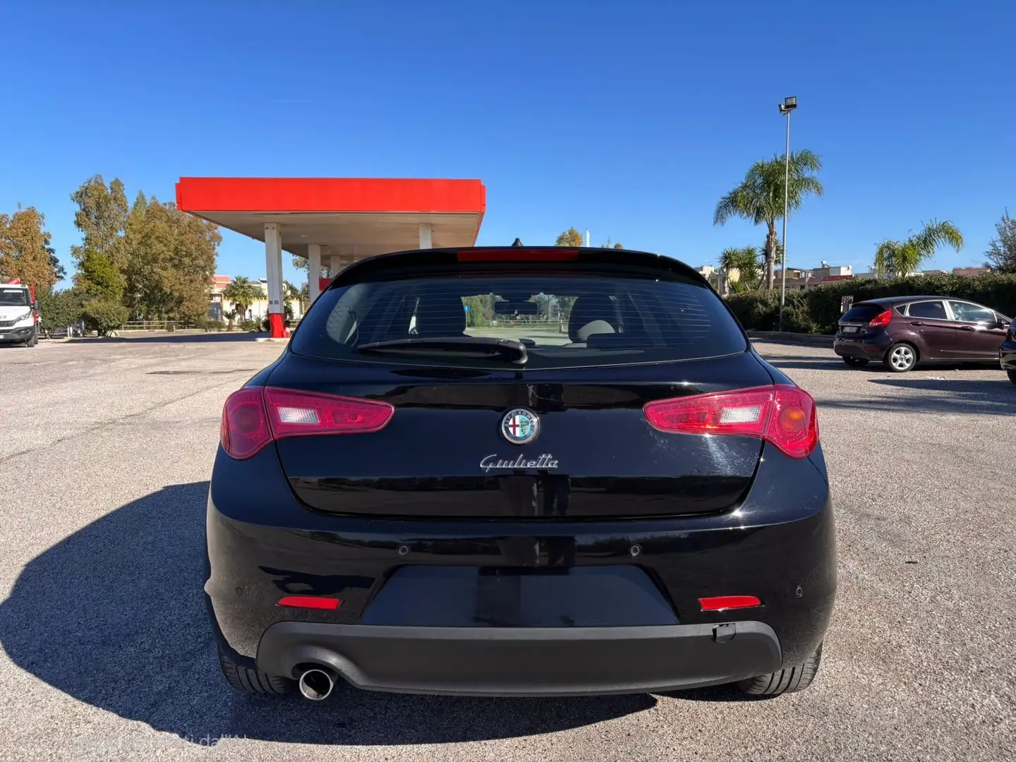 Alfa Romeo Giulietta 1.6 jtdm Veloce - 1