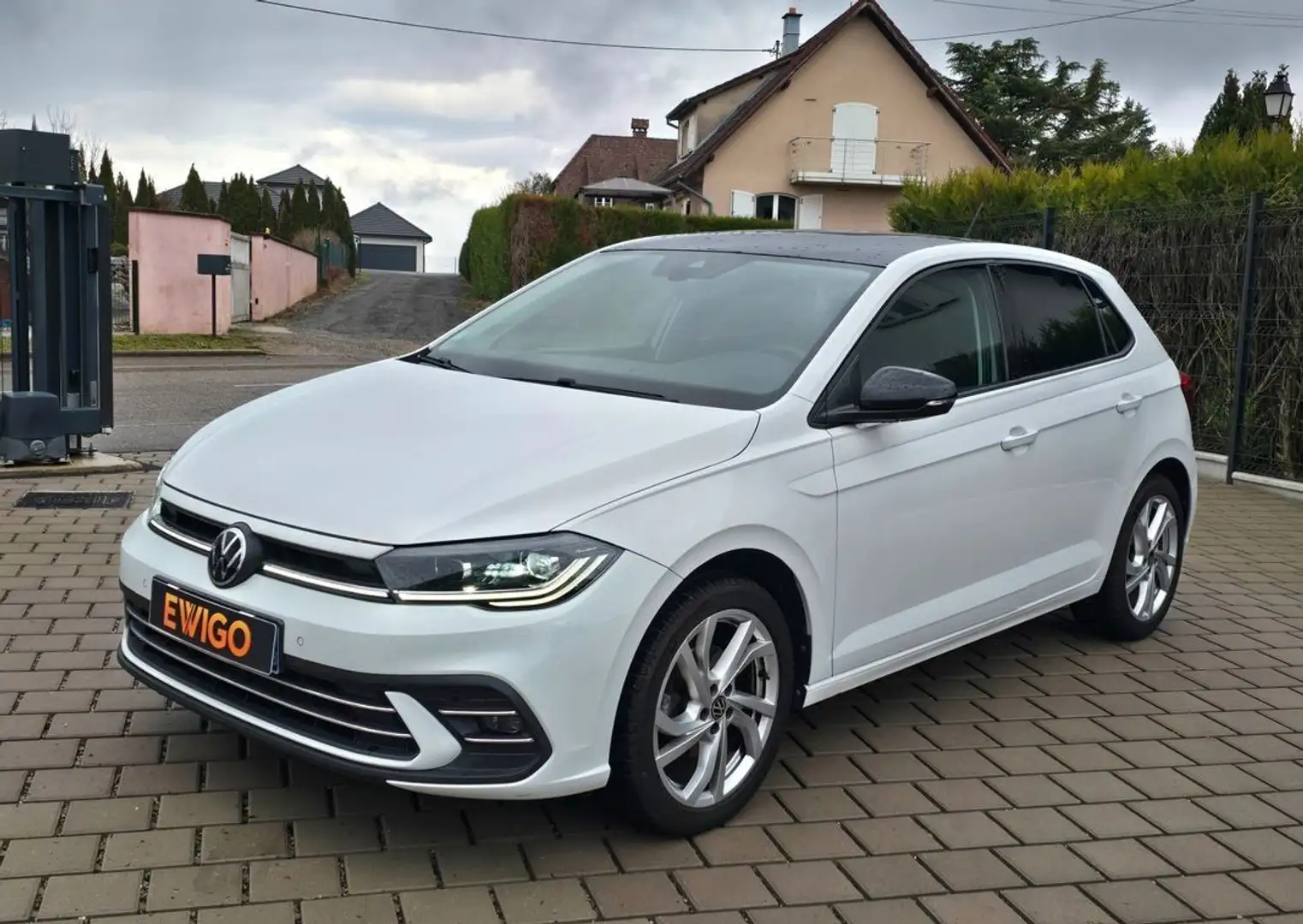 Volkswagen Polo vi 1.0 tsi 110ch style dsg7 iqlight-carplay-sieges chauffants-immat fr Weiß - 1