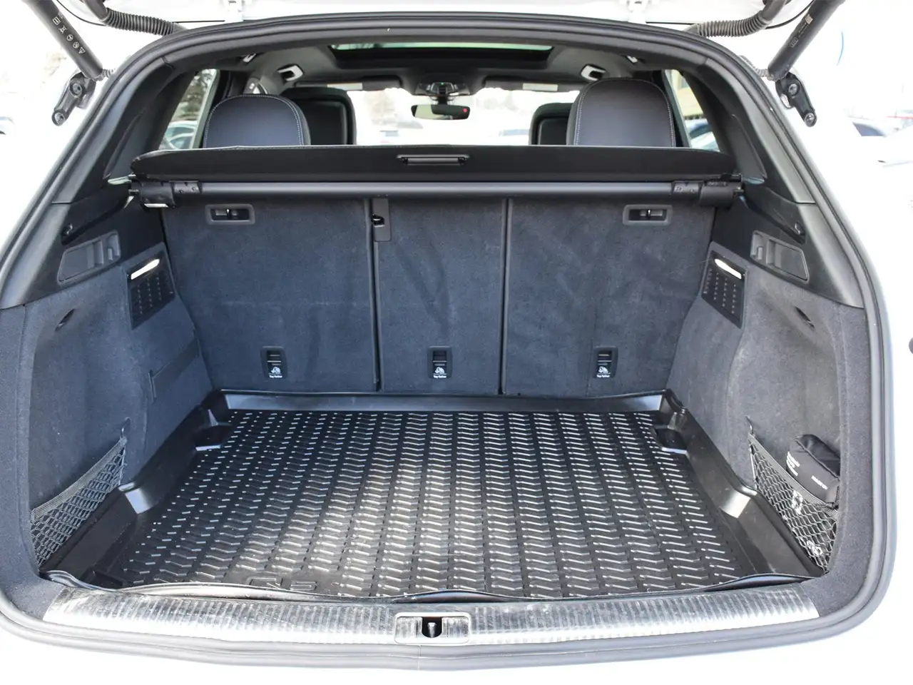 Audi Q5 снимка Audi Q5