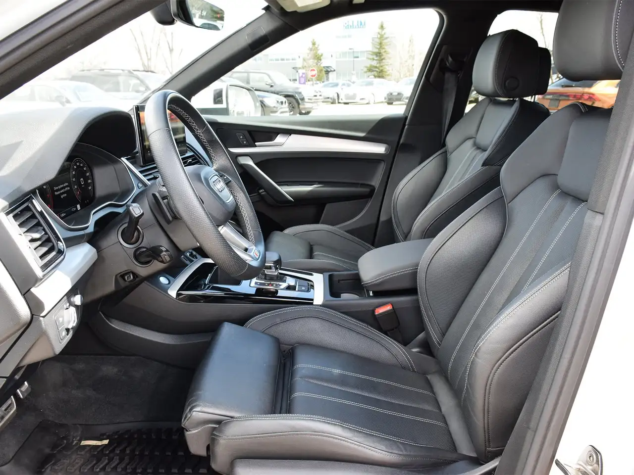 Audi Q5 снимка Audi Q5