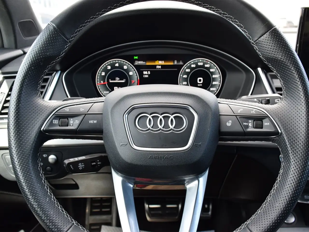 Audi Q5 снимка Audi Q5