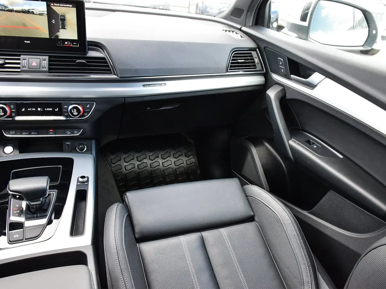 Audi Q5 снимка Audi Q5