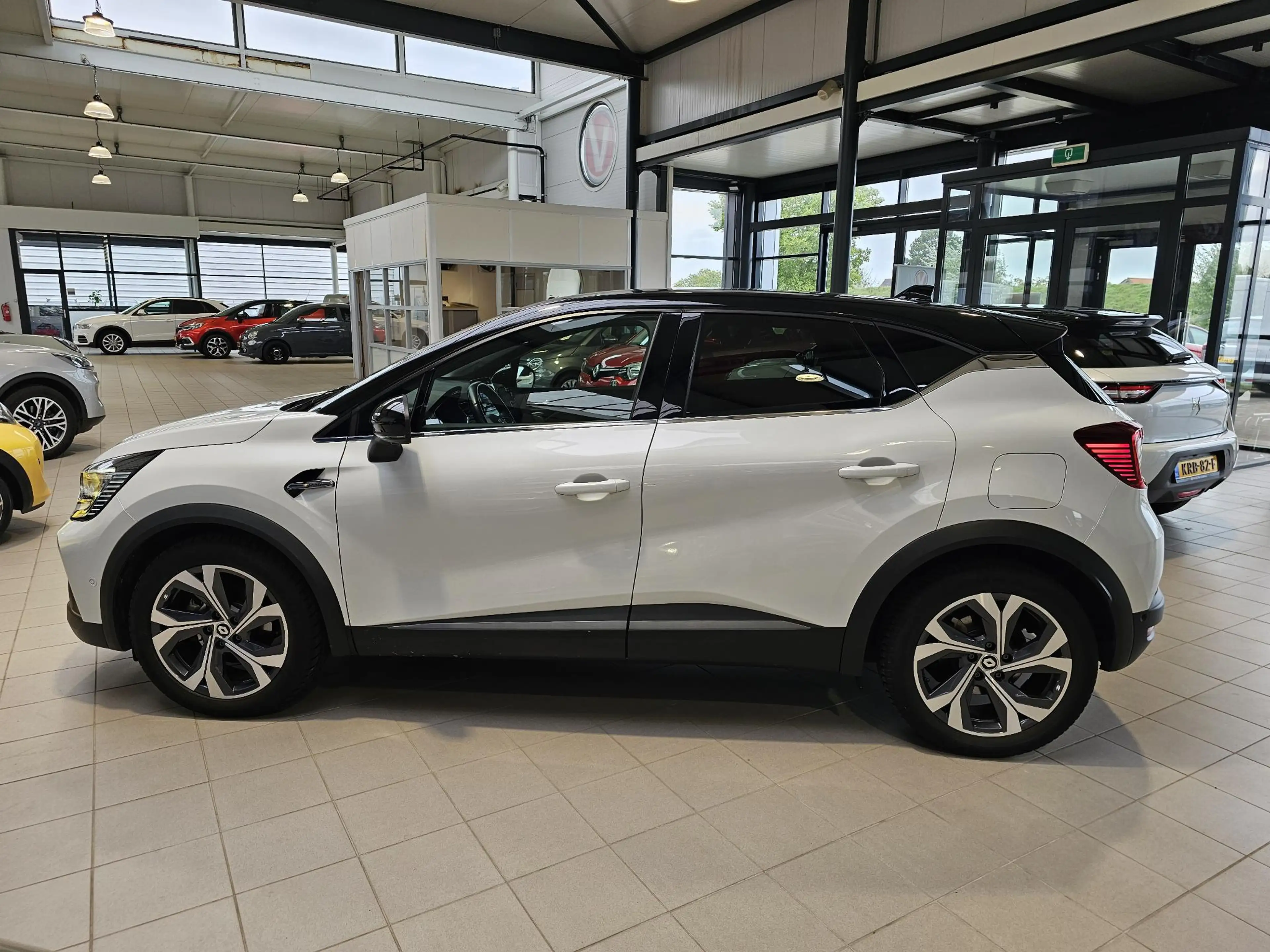 Renault Captur RS-Line 1.6 E-Tech Plug-in Hybrid 160 Serie Limité — photo 7