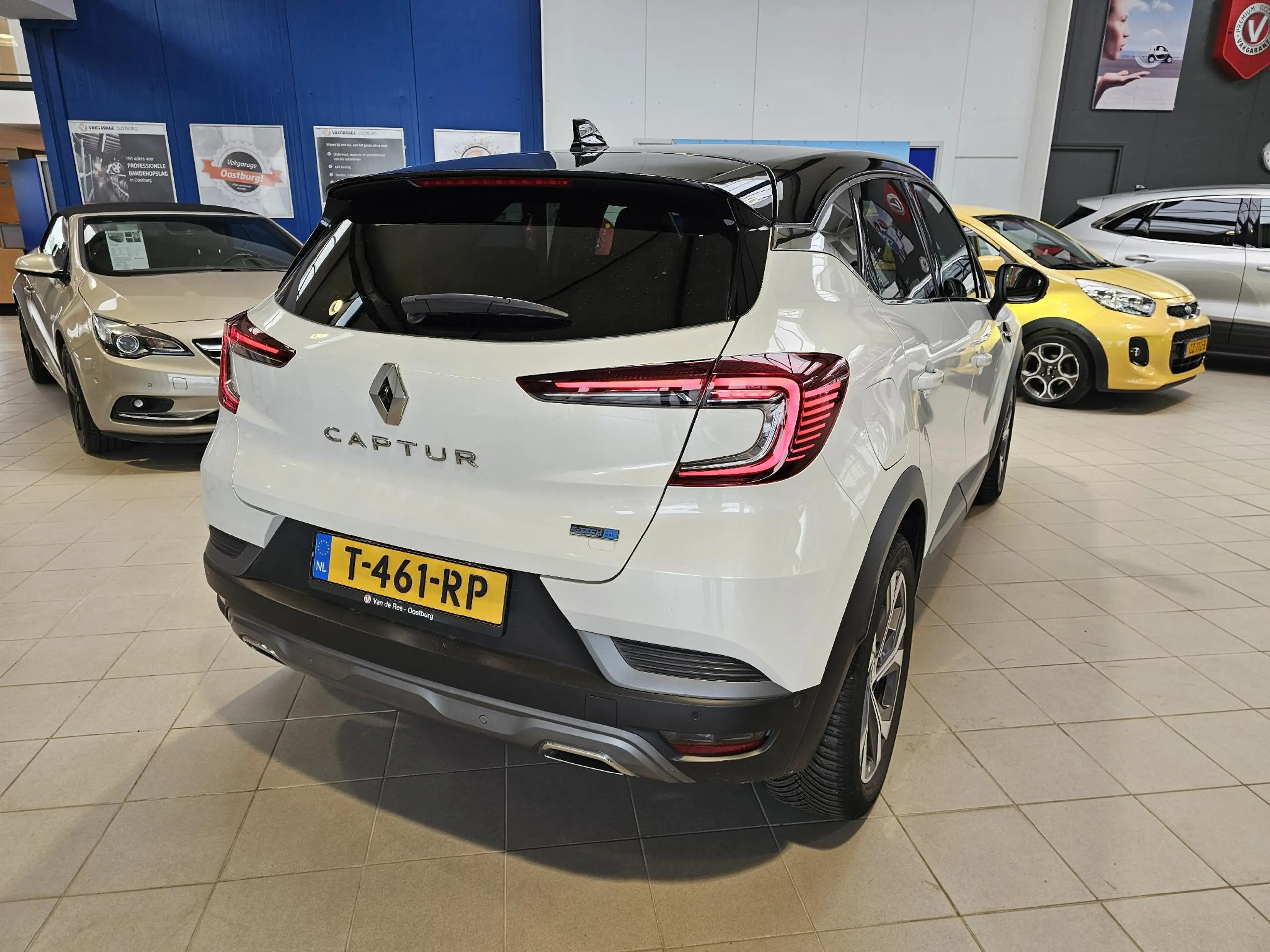 Renault Captur RS-Line 1.6 E-Tech Plug-in Hybrid 160 Serie Limité — photo 3