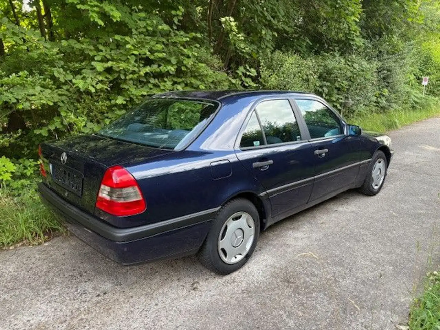 Mercedes-Benz C 200 Automatik ,Rentner, TÜV NEU ! - 2