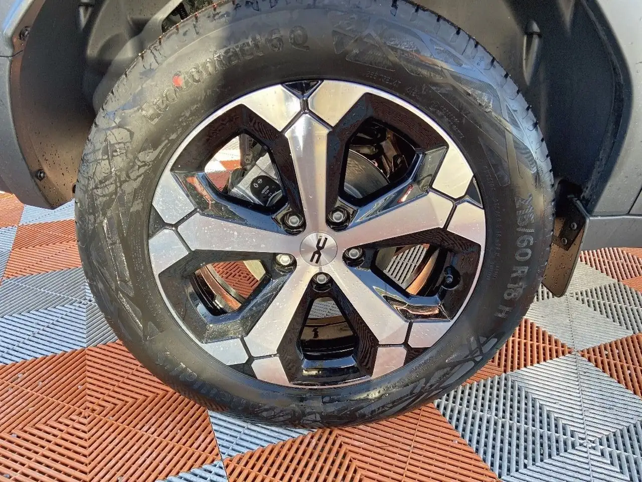 Dacia Duster — photo 18